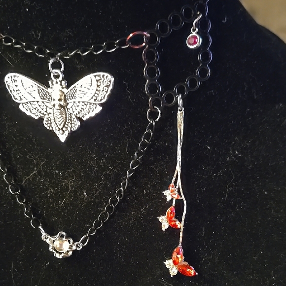 Black and Silver Butterfly Choker/Adjustable Necklace - Picture 8 of 11